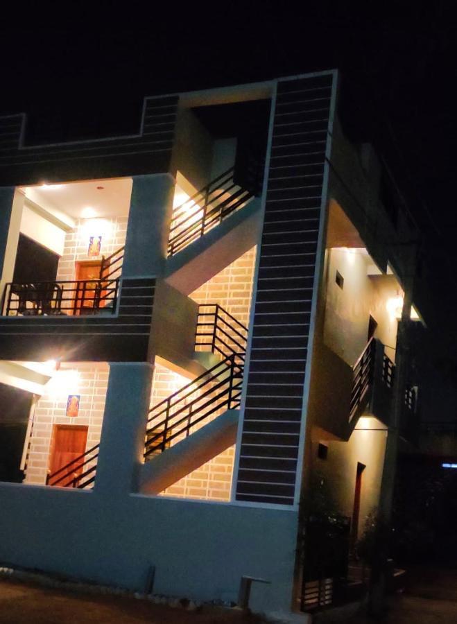 Veeru Homestay Hospet Exteriér fotografie
